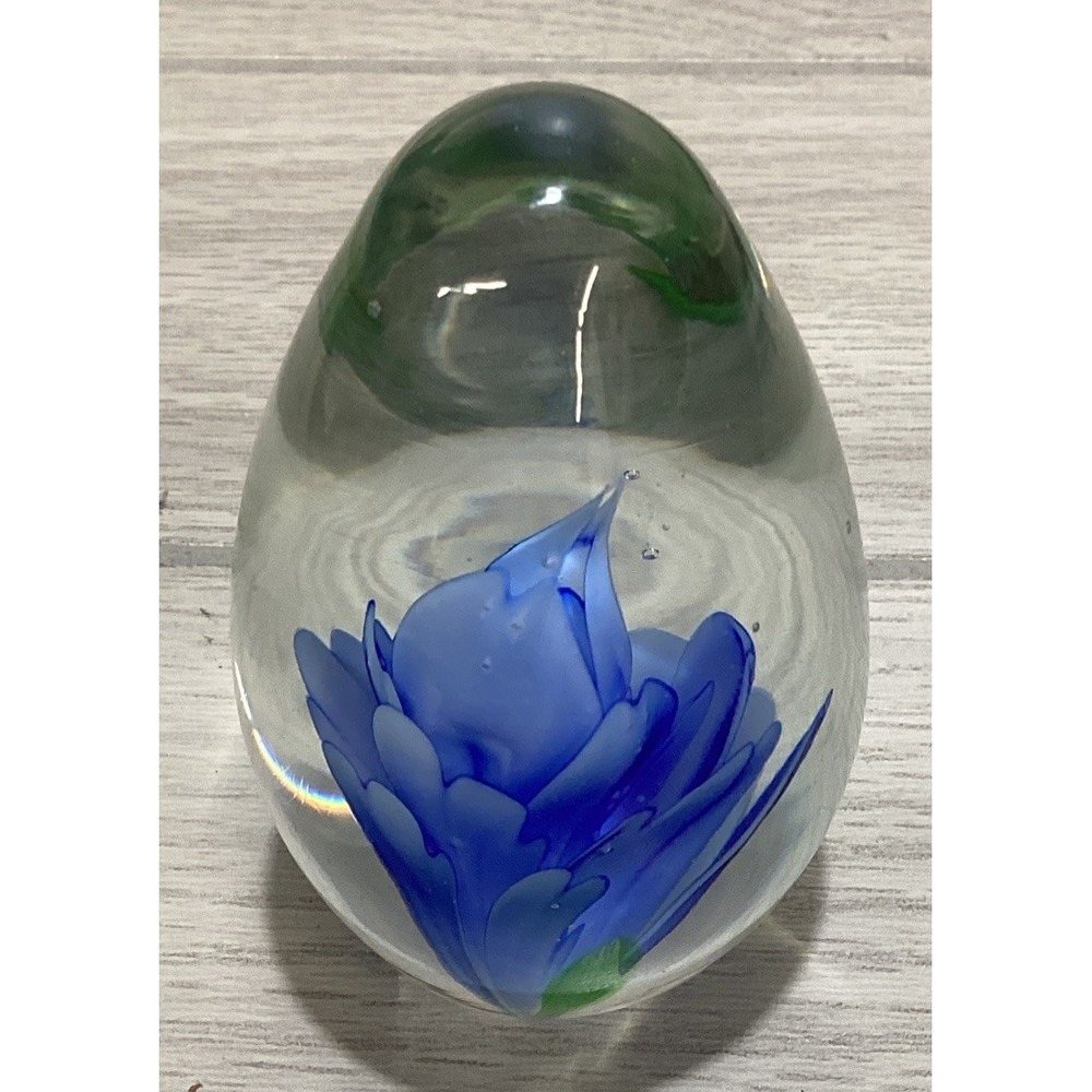Art Deco Glass Paperweight 2x3.25" Pale Blue Flower Egg‎ Shaped Green Leaves